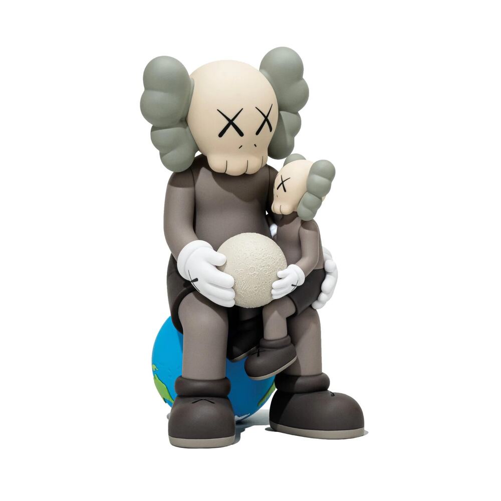 KAWS Holiday Thailand Vinyl Figure (Brand NEW)